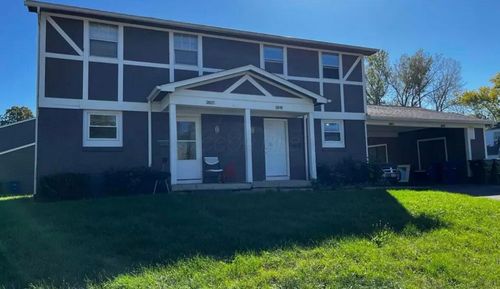 2621 Woodsedge Rd, Columbus, OH, 43224-3028 | Card Image