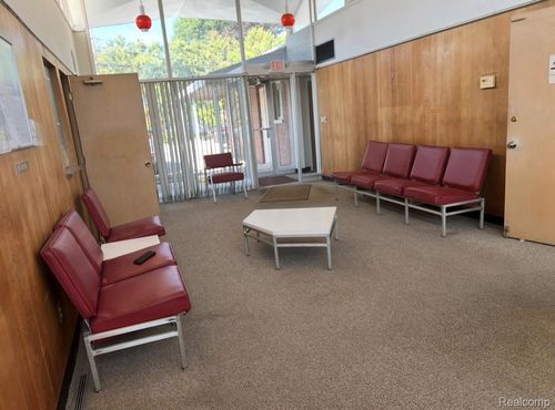 3180 Fort St, Lincoln Park, MI, 48146-3631 | Card Image