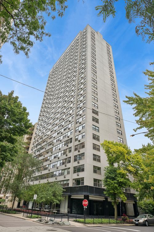 2205-1445 N State Parkway, Chicago, IL, 60610 | Card Image