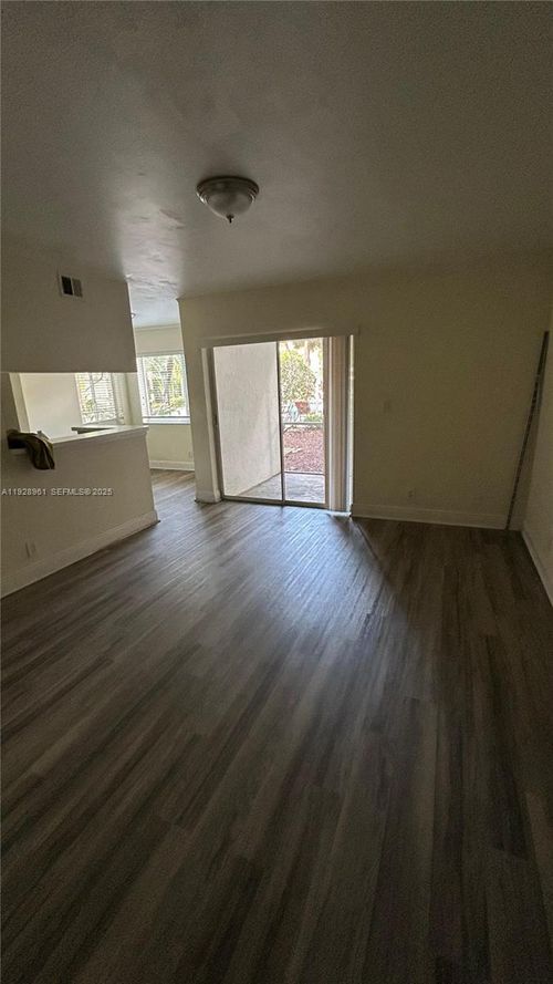 apt-107-5686 Rock Island Rd, Tamarac, FL, 33319-2889 | Card Image