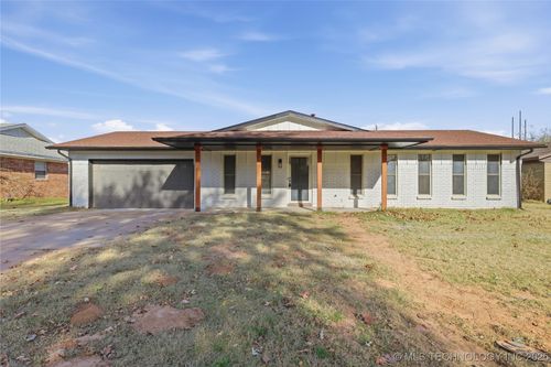 537 E F St, Jenks, OK, 74037-3337 | Card Image