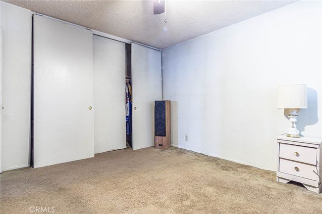 15660 Yates Rd, House other with 3 bedrooms, 2 bathrooms and 2 parking in Victorville CA | Image 17