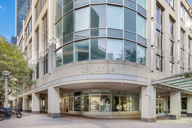 1913 - 18 Yonge St, Condo with 2 bedrooms, 2 bathrooms and null parking in Toronto ON | Image 28