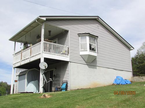 52 Mockingbird Ln, Hayesville, NC, 28904-7886 | Card Image