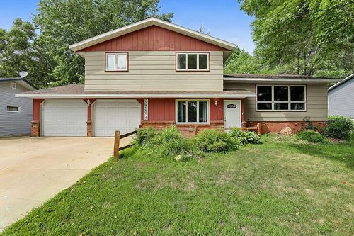 811 2nd St N, Cold Spring, MN, 56320-1205 | Card Image