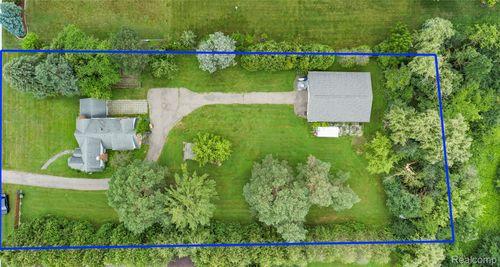 42192 Dequindre Rd, Sterling Heights, MI, 48314-2709 | Card Image