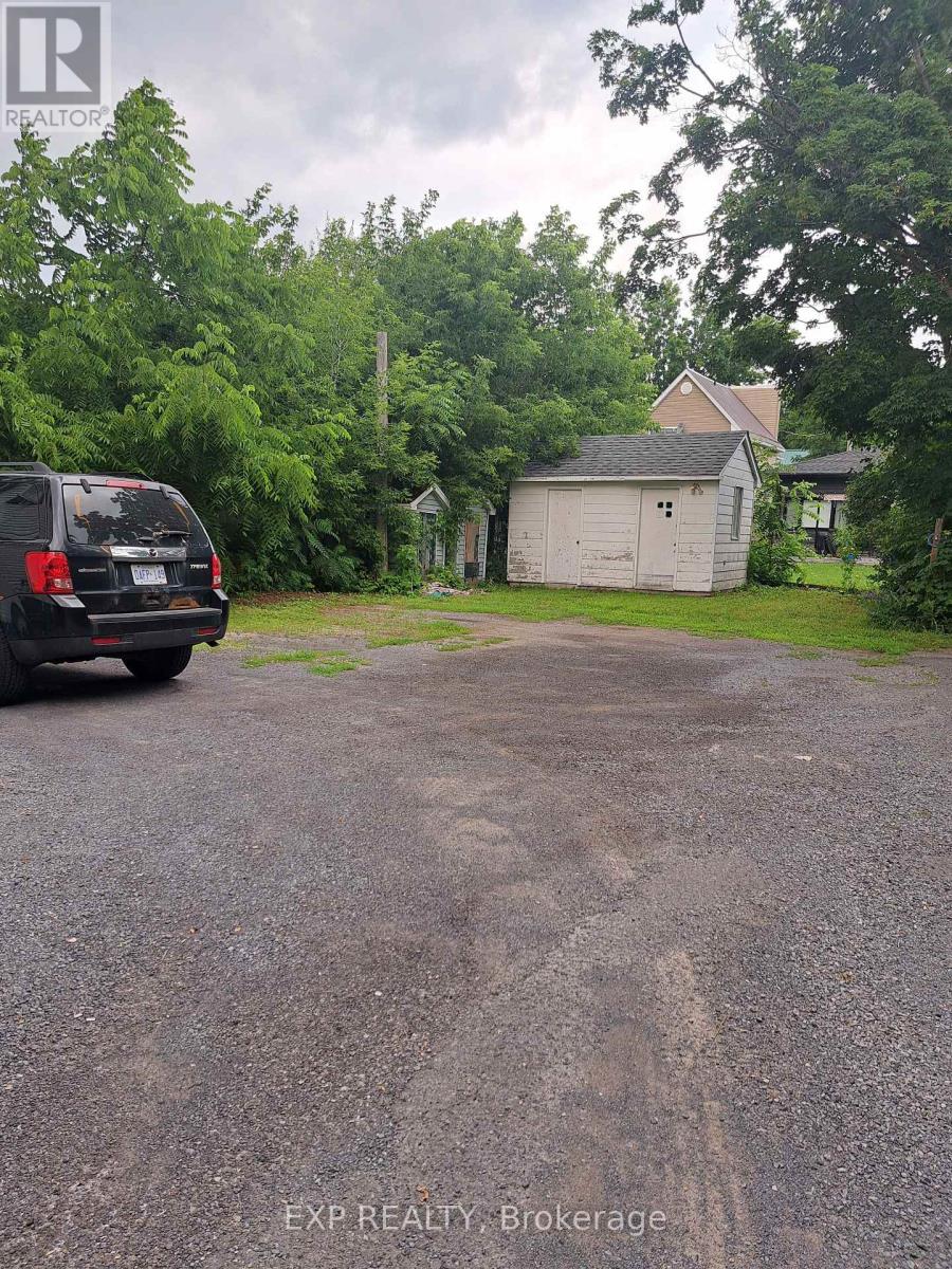 Residential in North Glengarry 5
