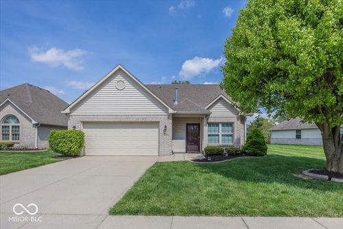 1594 Stonewall Dr, Greenfield, IN, 46140-7908 | Card Image
