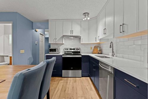 6 Castleglen Rd Ne, Calgary, AB, T3J1S4 | Card Image