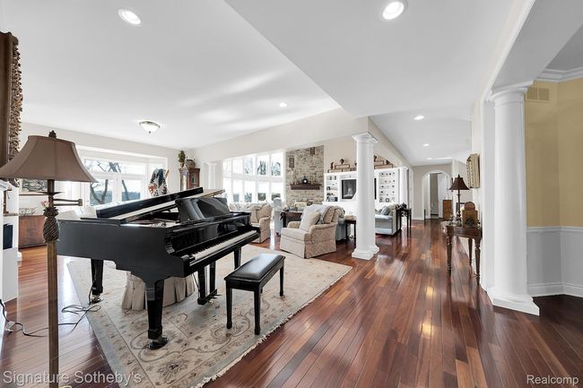 5001 Forest Valley Dr, House other with 6 bedrooms, 8 bathrooms and null parking in Clarkston MI | Image 13