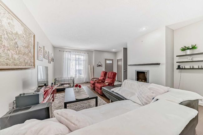 22 - 300 Evanscreek Crt Nw, Townhouse with 3 bedrooms, 2 bathrooms and 2 parking in Calgary AB | Image 4