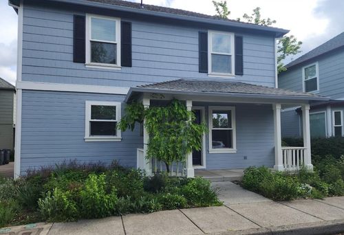 827 Blackberry Ln, Ashland, OR, 97520-1464 | Card Image