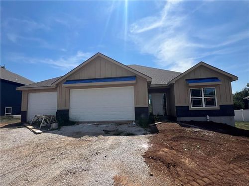11715 E 231st St, Peculiar, MO, 64078-9619 | Card Image