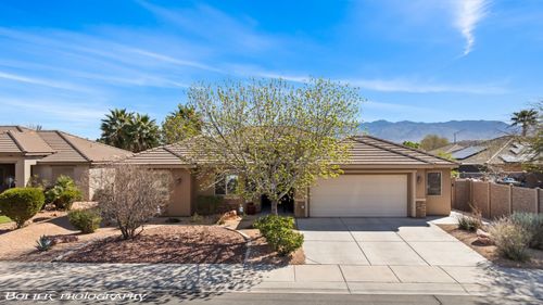 528 Clark St, Mesquite, NV, 89027-7113 | Card Image
