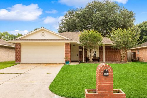 2307 Old Oak Ln, Kingwood, TX, 77339-4625 | Card Image