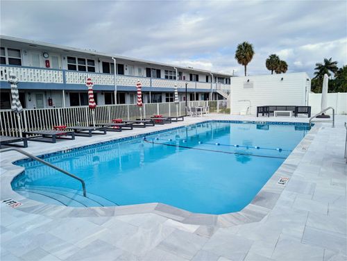 apt-107-801 Atlantic Shores Blvd, Hallandale Beach, FL, 33009-2636 | Card Image