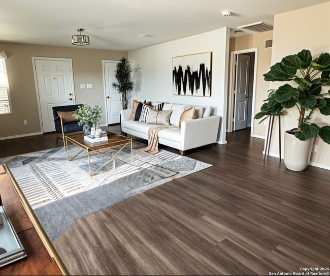 5015 Everett Loop, House other with 3 bedrooms, 2 bathrooms and null parking in Converse TX | Image 11