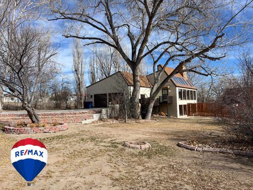 111 Big Bend Ave, Riverton, WY, 82501-3101 | Card Image