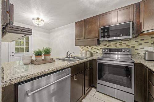 16478 Eastchase, Montgomery, TX, 77316-6702 | Card Image