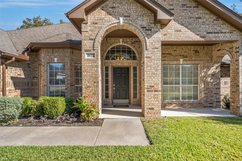 4622 Hackberry St, Flower Mound, TX, 75028-1720 | Card Image