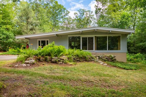 74 Woods Rd, Bethany, CT, 06524 | Card Image