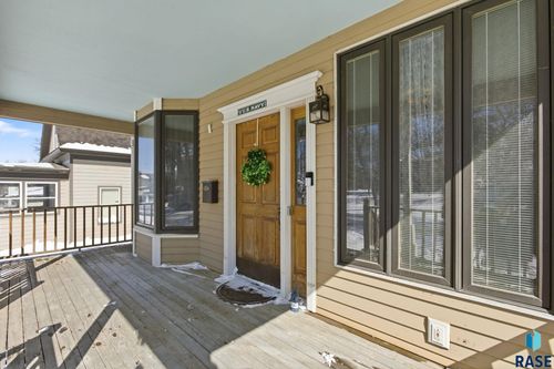 1116 S Center Ave Avenue, Sioux Falls, SD, 57105 | Card Image