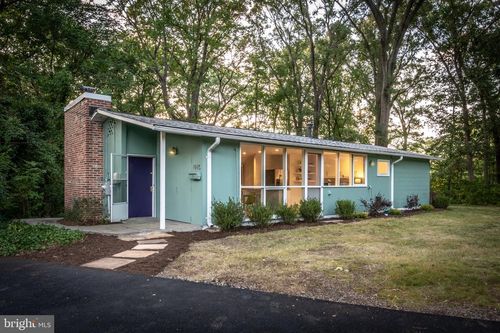 1915 Marthas Rd, ALEXANDRIA, VA, 22307-1953 | Card Image