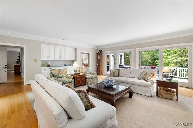 additional built-ins and wet bar | Image 5