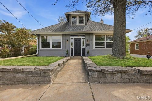 8524 S Laclede Station Road, Affton, MO, 63123 | Card Image