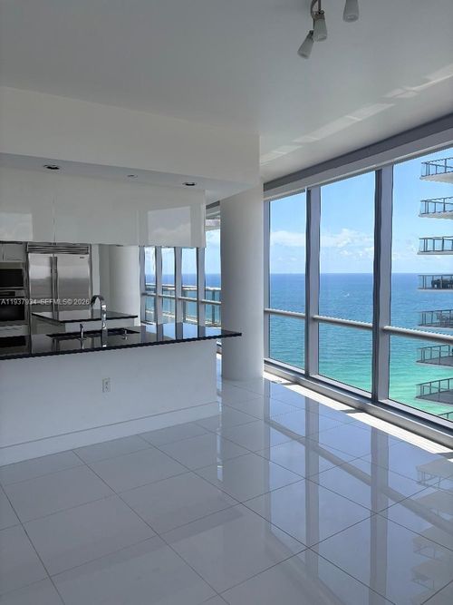 3101-17121 Collins Ave, Sunny Isles Beach, FL, 33160 | Card Image