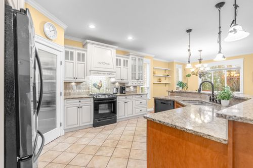 20-33925 Araki Crt, Mission, BC, V2V7R4 | Card Image