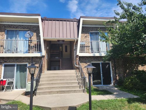 8-421 E Dartmouth Dr, Sterling, VA, 20164-3109 | Card Image