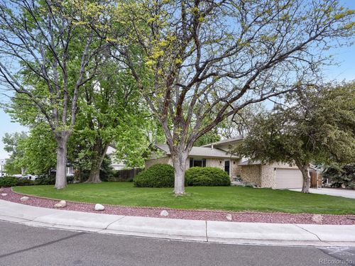 9093 W Warren Dr, Lakewood, CO, 80227-2386 | Card Image
