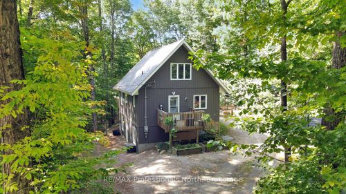 1145 Wenona Lake Rd, Haliburton, ON, K0M1S0 | Card Image