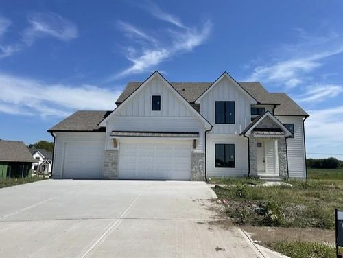18405 W 195th Ter, Spring Hill, KS, 66083 | Card Image