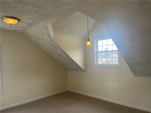 642 Great Rd, North Smithfield, RI, 02896-6864 | Card Image