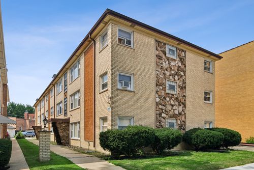 2b-4928 Lester Ave, Chicago, IL, 60630-2131 | Card Image