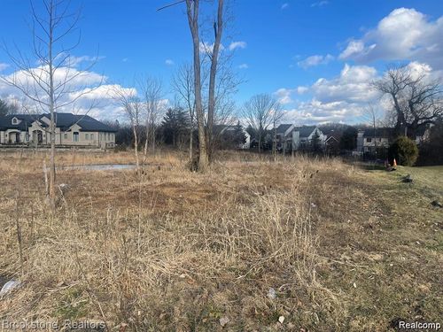 Gratiot Gratiot, Mt Clemens, MI, 48043 | Card Image