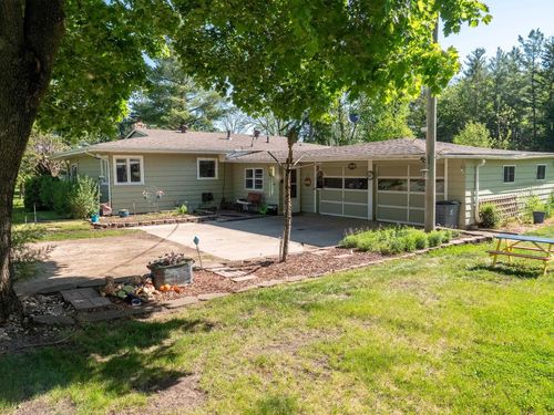 3114 220th St, Charles City, IA, 50616-8839 | Card Image