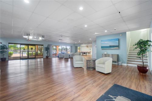 202-200 Gate Rd, Hollywood, FL, 33024-8909 | Card Image