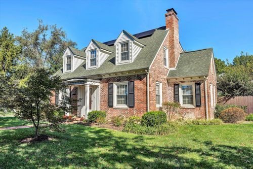 323 Roanoke Blvd, Salem, VA, 24153-5009 | Card Image