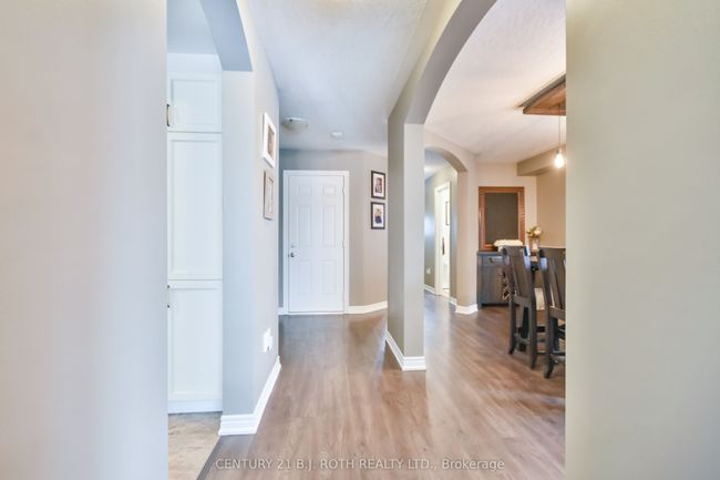 212 Maplewood Dr, House other with 3 bedrooms, 3 bathrooms and 4 parking in Angus ON | Image 7