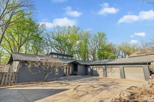 3434 S Ashwood Dr, Bloomington, IN, 47401-9762 | Card Image