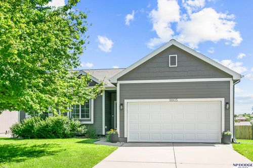 18805 Polk St, Omaha, NE, 68135-1849 | Card Image