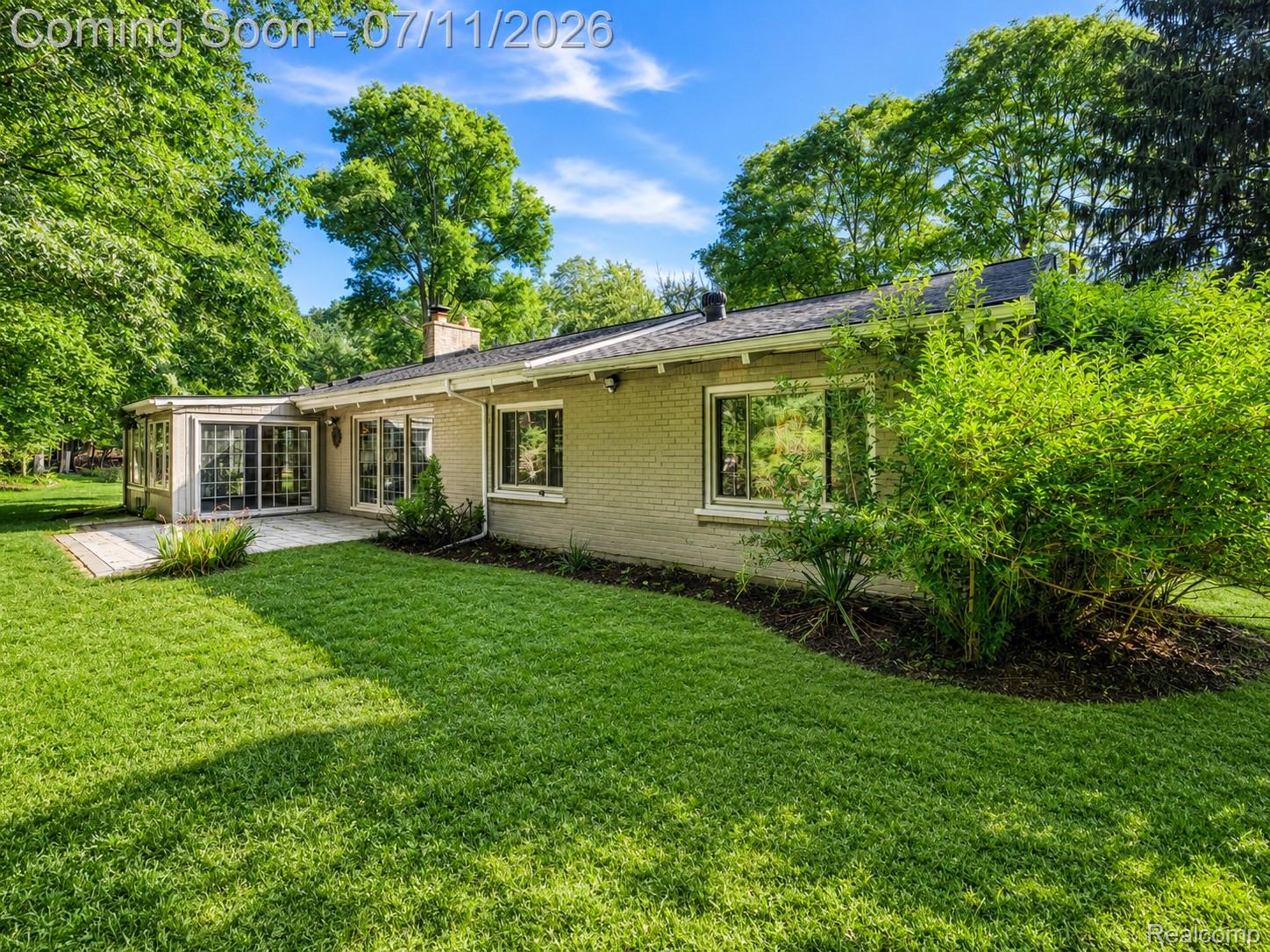 Residential in Beverly Hills Village 2