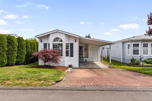 93-7583 Central Saanich Rd, Central Saanich, BC, V8M2B6 | Card Image