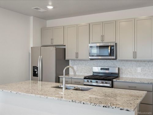 784 N Tempe St, Aurora, CO, 80018-4759 | Card Image