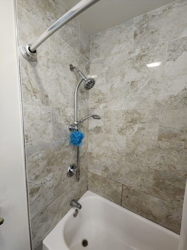 14 Russell St, Home with 6 bedrooms, 2 bathrooms and 5 parking in Everett MA | Image 22