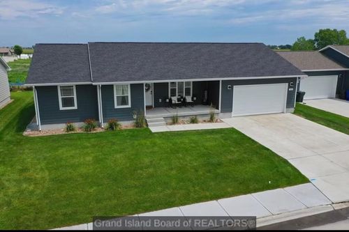 513 Coneflower, Grand Island, NE, 68803-6051 | Card Image