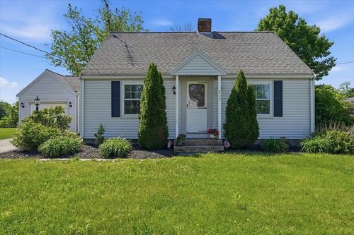 208 W Center St, West Bridgewater, MA, 02379-1616 | Card Image